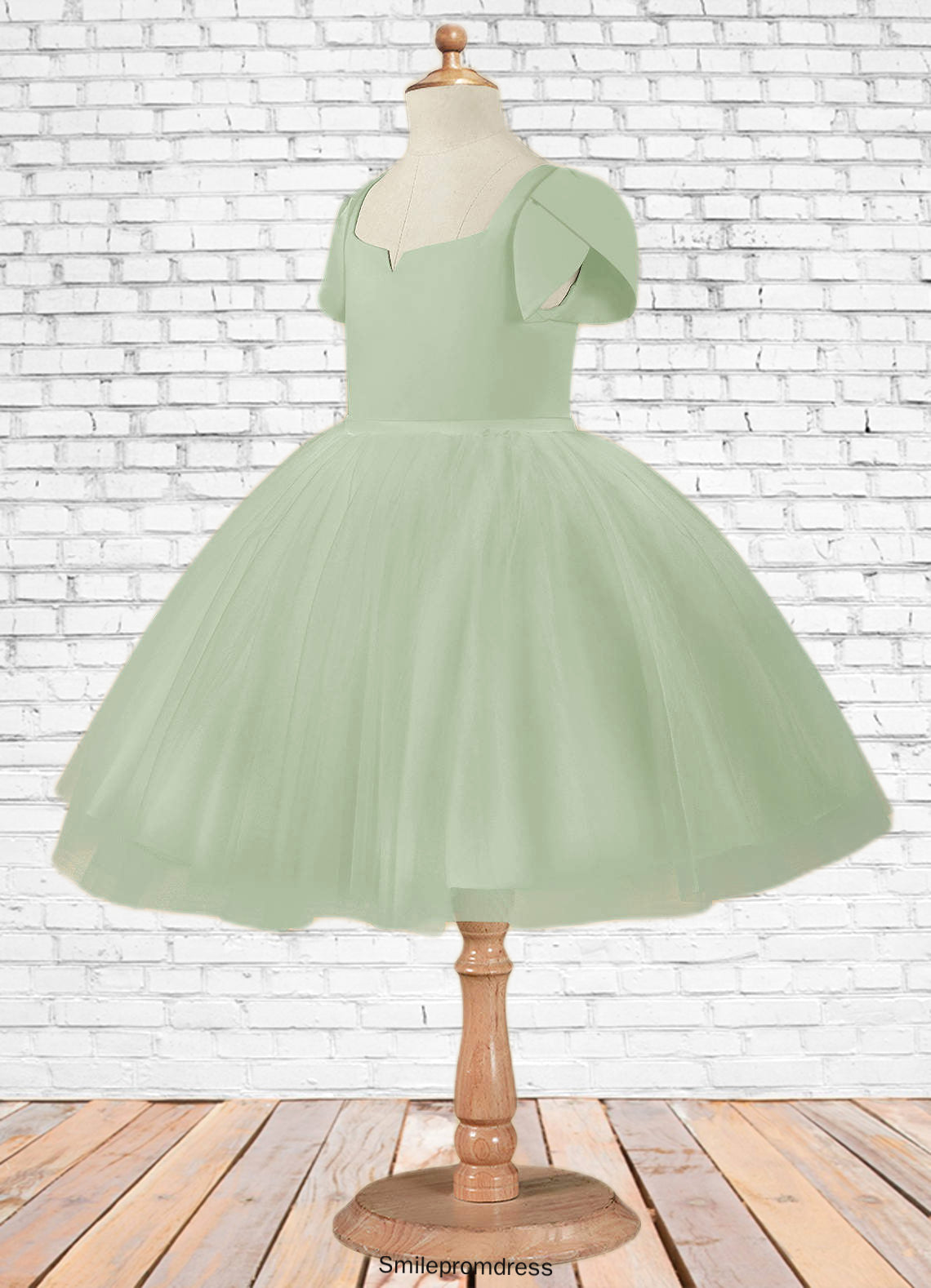 Julia Ball-Gown Tulle Knee-Length Dress P0020152