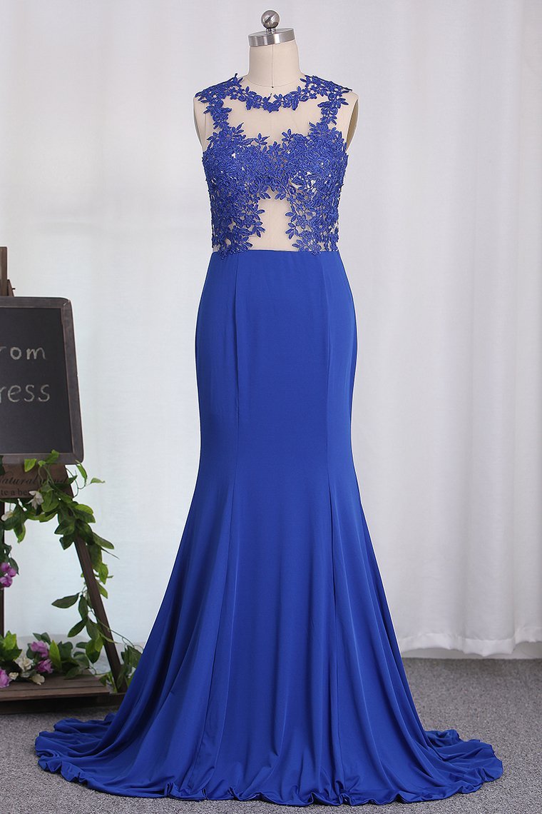 Mermaid See-Through Scoop Prom Dresses With Applique Spandex