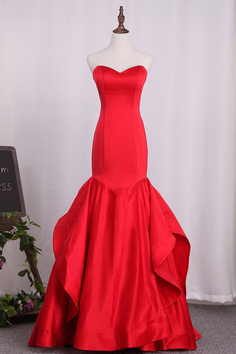 New Arrival Sweetheart Satin Mermaid Lace Up Evening Dresses