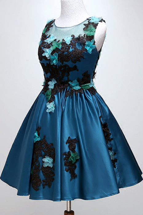 A-line Round Neckline Satin Homecoming Dresses With Appliques