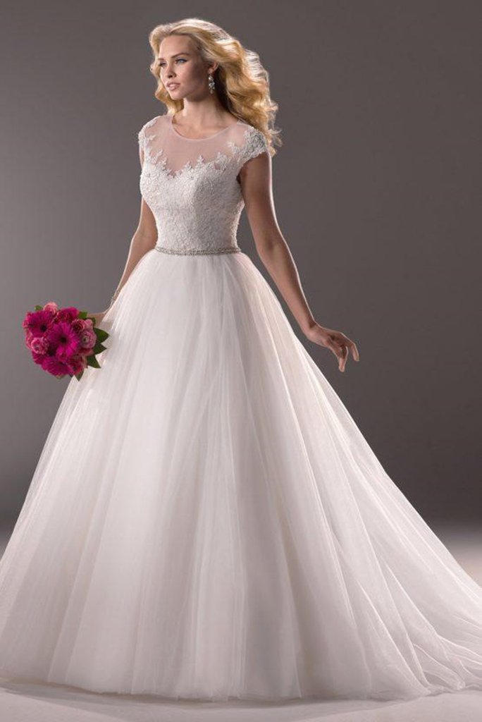 2021 Simple White V-Neck Sleeveless Tulle Lace Beads Floor-Length Wedding Dress SSM752