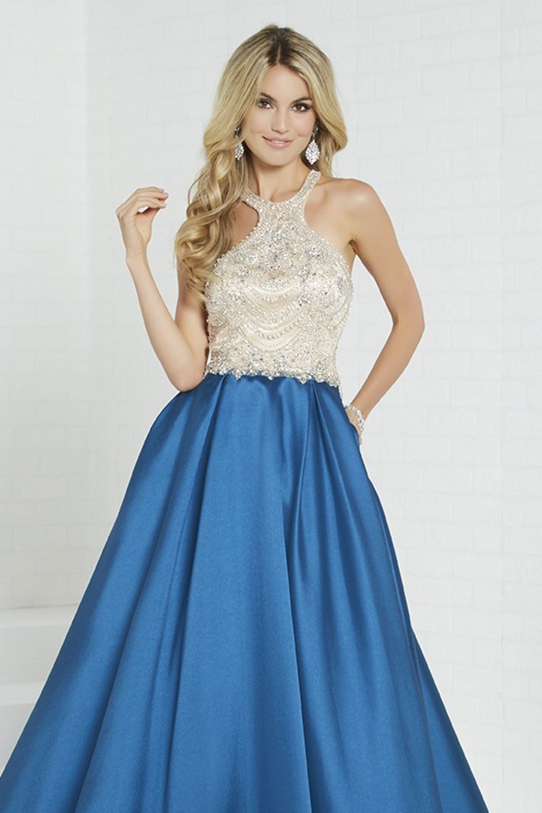 2021 A Line Scoop Satin Prom Dresses With Beads Sweep Train