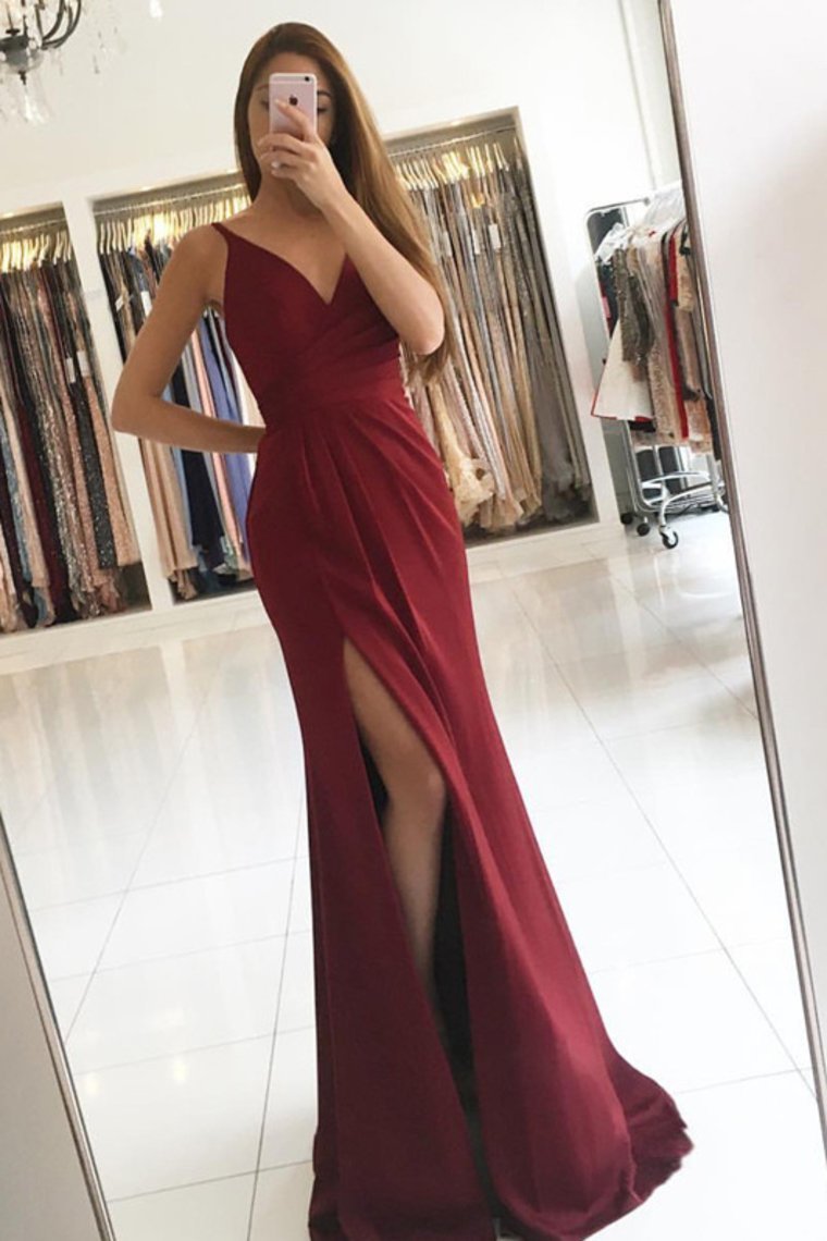 2021 Evening Dresses Mermaid V Neck With Ruffles And Slit