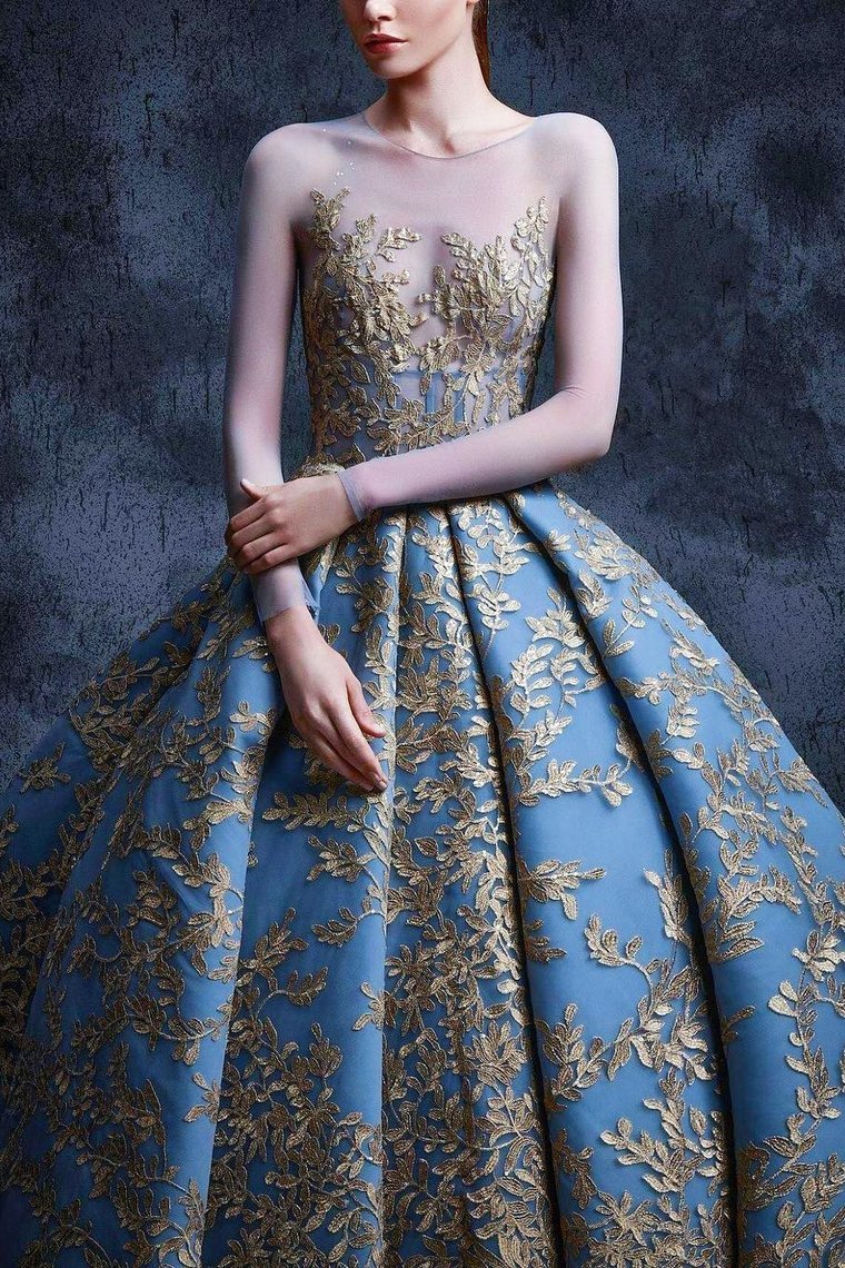 2021 Ball Gown Prom Dresses Scoop Long Sleeves Satin With Applique Court Train