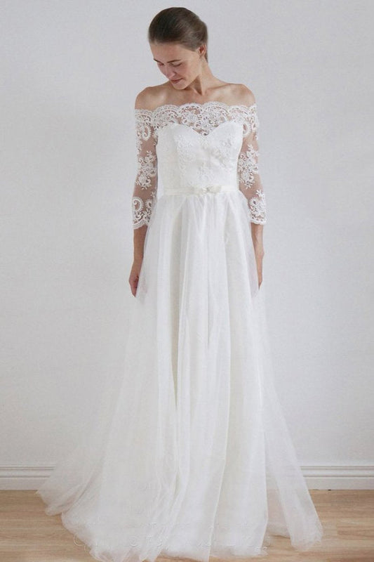 2021 A-Line Lace Scoop 3/4 Sleeve Appliques Tulle Floor-Length White Button Wedding Dresses SM176